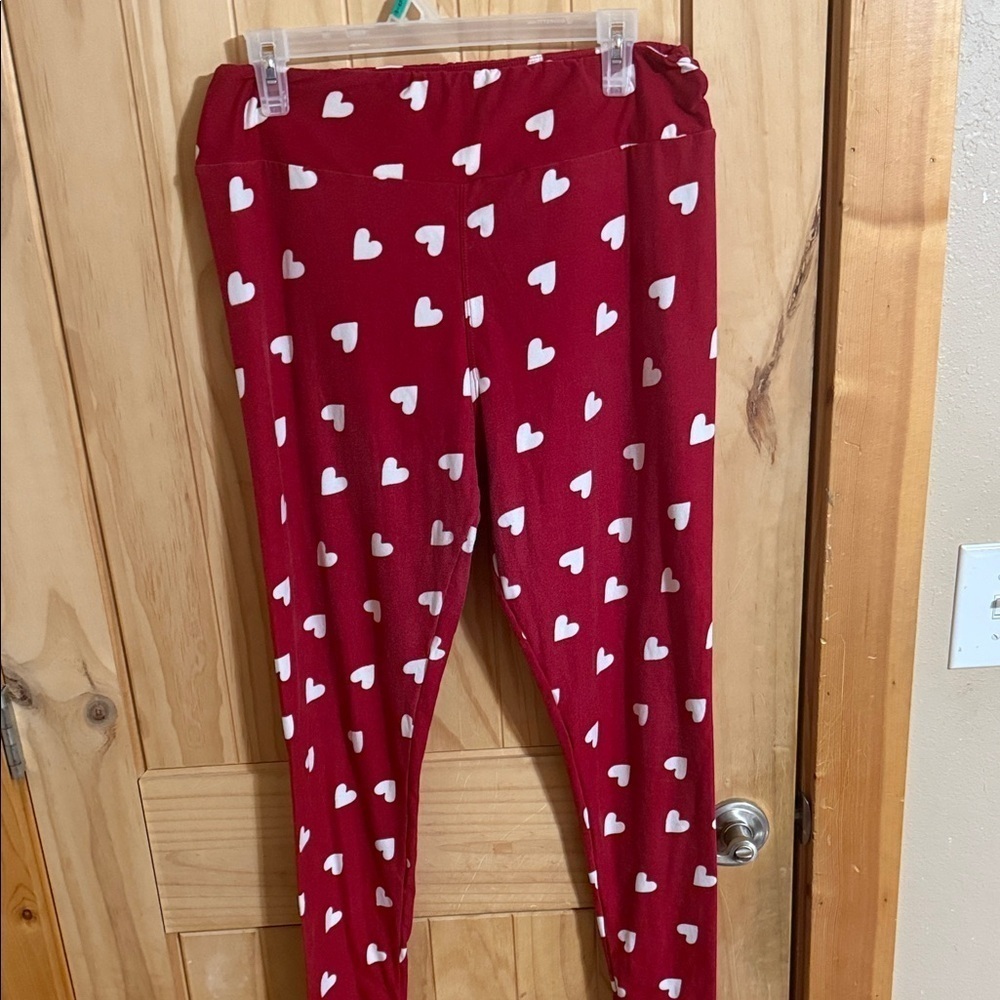 LuLaRoe Red Heart Print Leggings